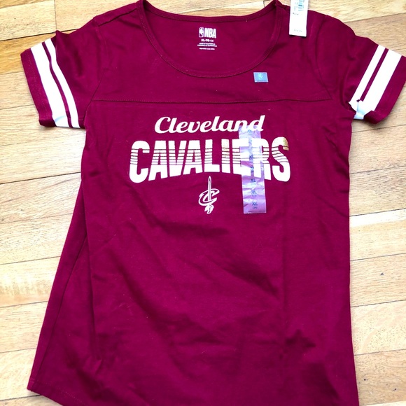 Cleveland Cavs tee- Girl’s size 14 - Picture 1 of 4